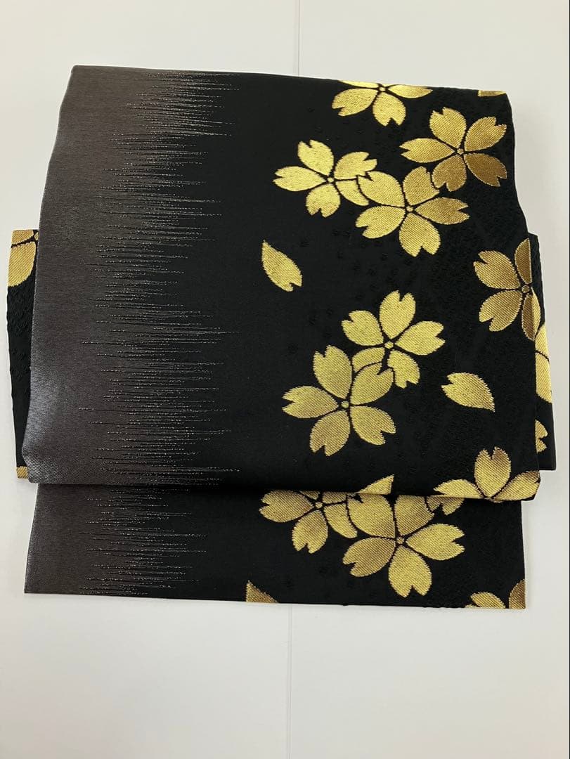 お仕立て上がり名古屋帯 新品未使用品 正絹 西陣織 No.358 - メルカリ