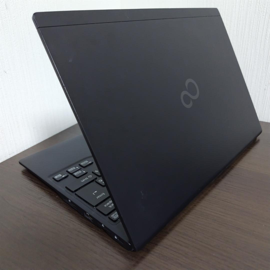 第10世代Corei7：薄型モバイル】富士通／UH90E2／8GB／512GB