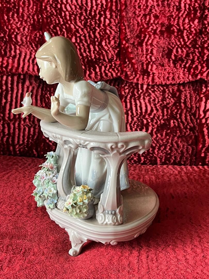 LLADRO 06658 春の目覚め　モーニングソング