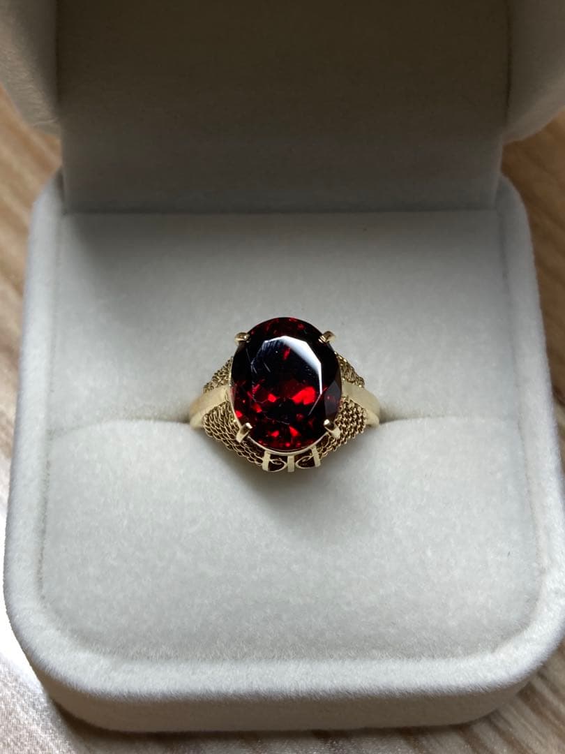 K18イエローゴールド ガーネットリング