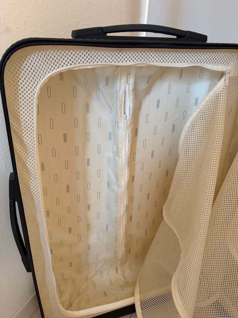 RIMOWA リモワスーツケース ホワイト 4輪 ポリカーボネート 中型M65L