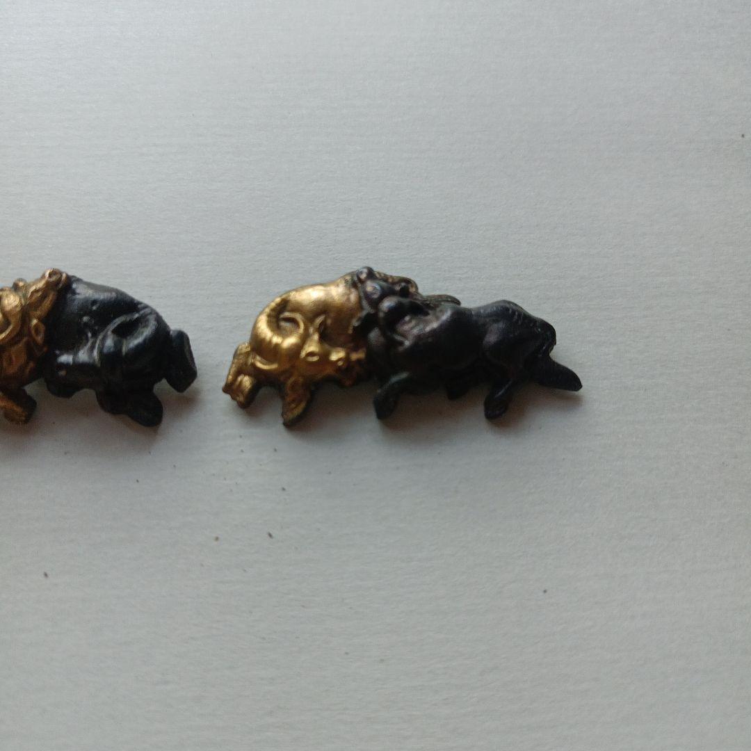 赤銅地金色絵 牛 目貫 江戸時代 鍔 小道具 刀剣