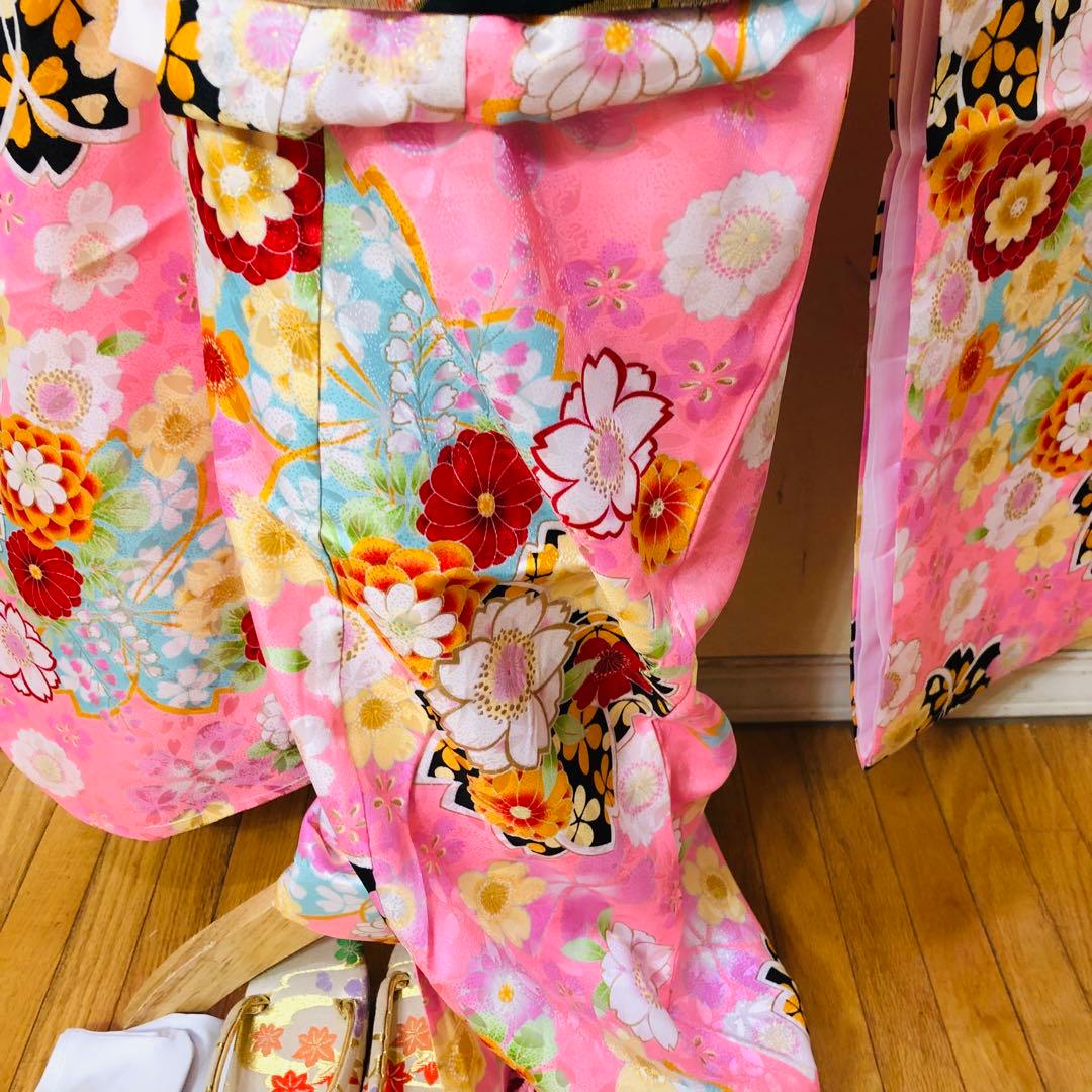 七五三七歳❣️四つ身着物未使用⭐︎薄ピンク花々金彩煌びやか絢爛⭐︎完全フルセット銘品