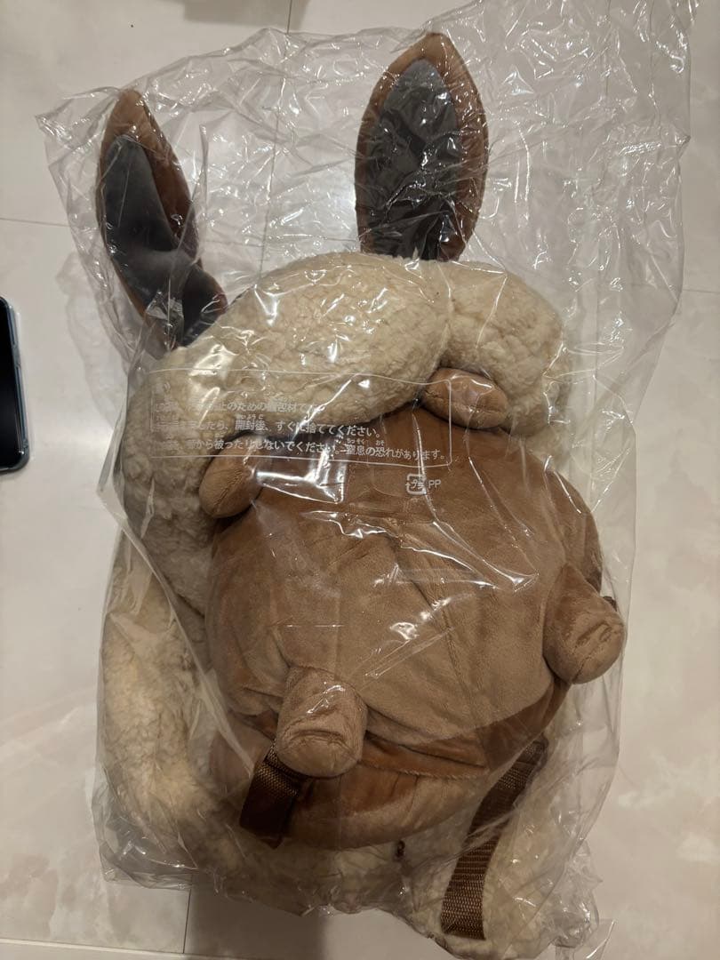 新品 即納 ボタンのイーブイリュック