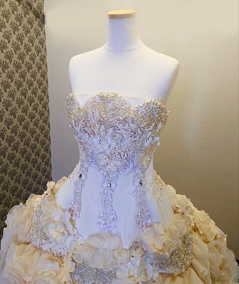 カラードレス　披露宴　フォトウェディング　前撮　後撮　演奏会　舞台衣裳　結婚式