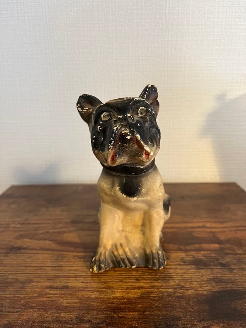 希少 Chalkware Bulldog timeworn clothing
