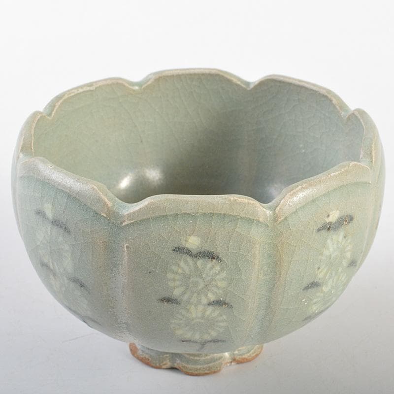 朝鮮美術　韓国　高麗青磁　象嵌花文　輪花碗　V　R7162