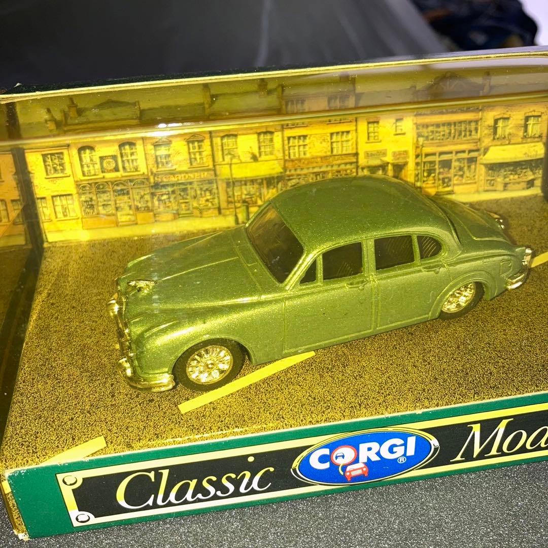 コーギー　クラッシックカーズ　1959年ジャガーサルーン&3.4 ポリス仕様