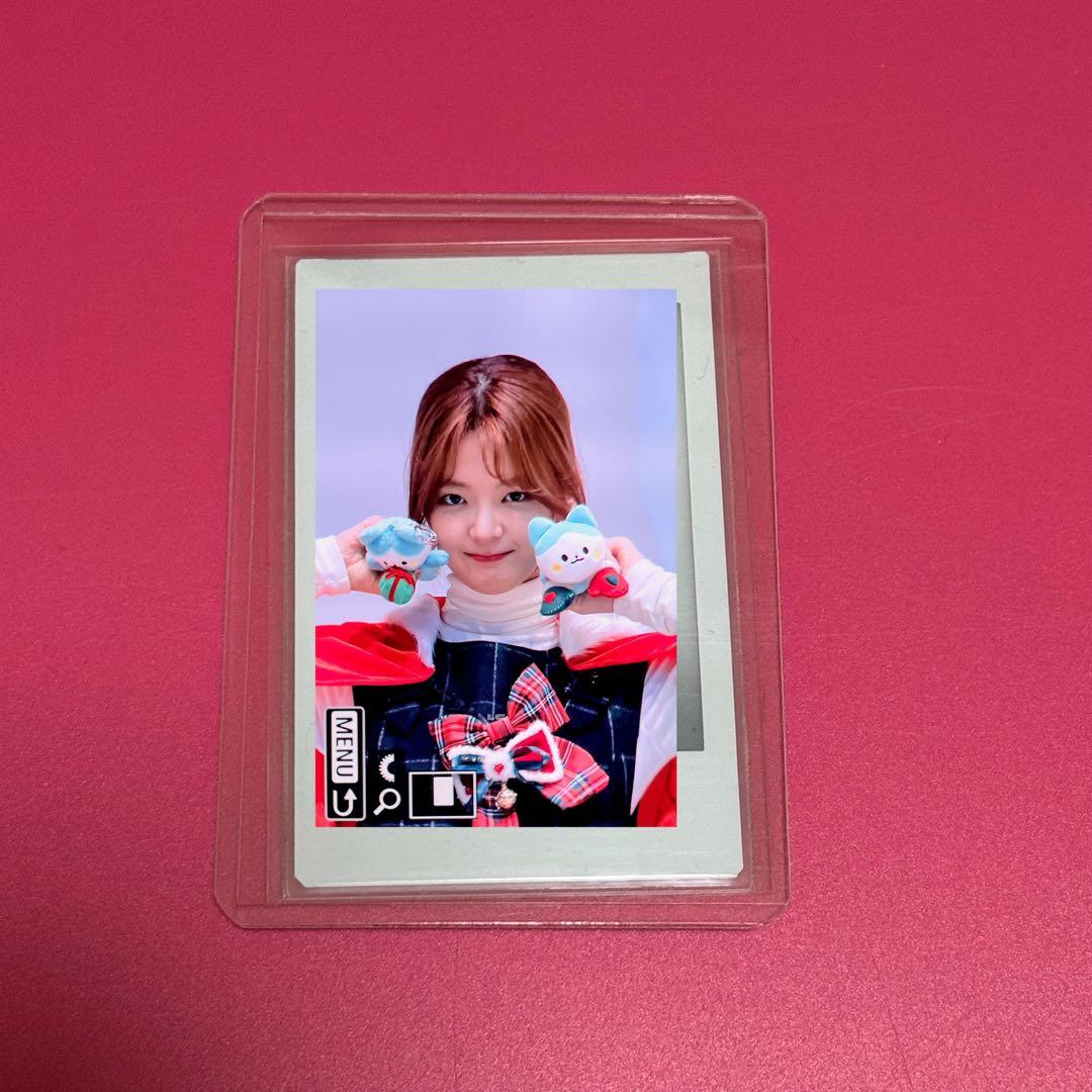 itzy GOLD リア 直筆サイン チェキ itzy GOLD リア 直筆サイン チェキ