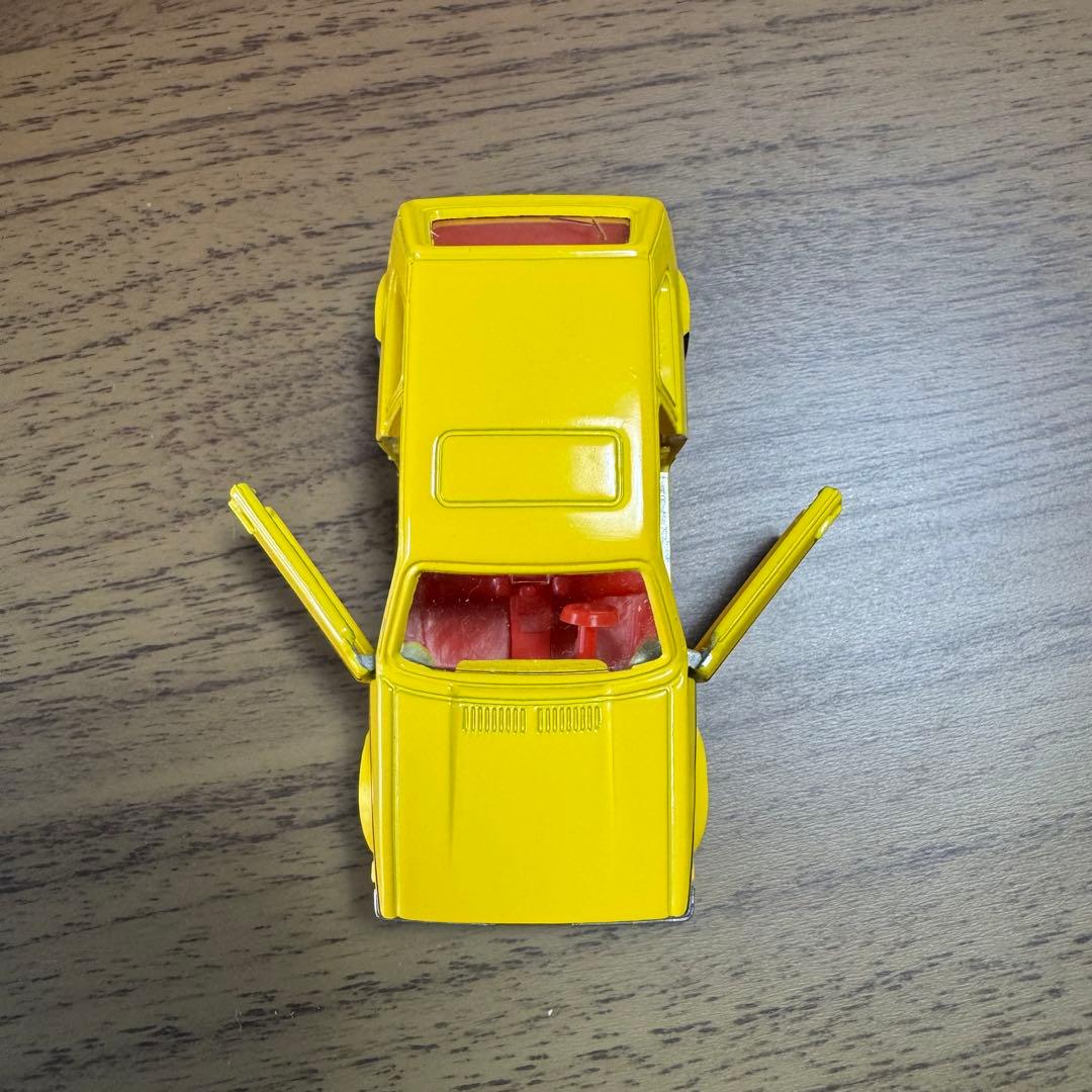 トミカ 外国車シリーズ フォルクスワーゲン ゴルフ GLE SCALE 1/56