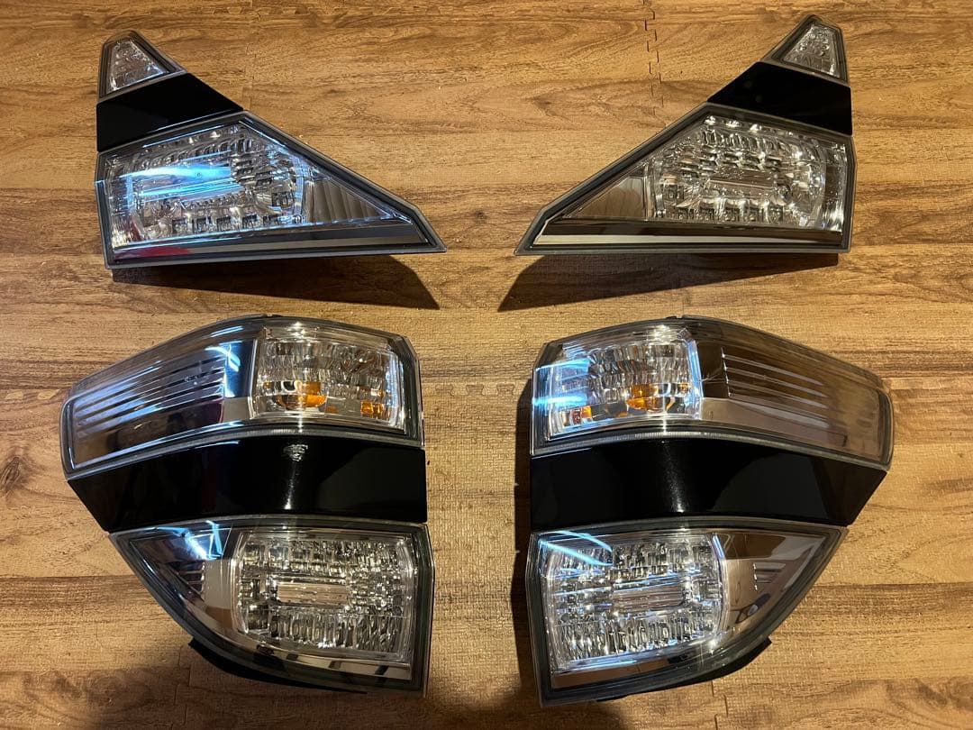 20 ヴェルファイア 前期 純正 テール ランプ 202 ブラック 黒 トヨタ