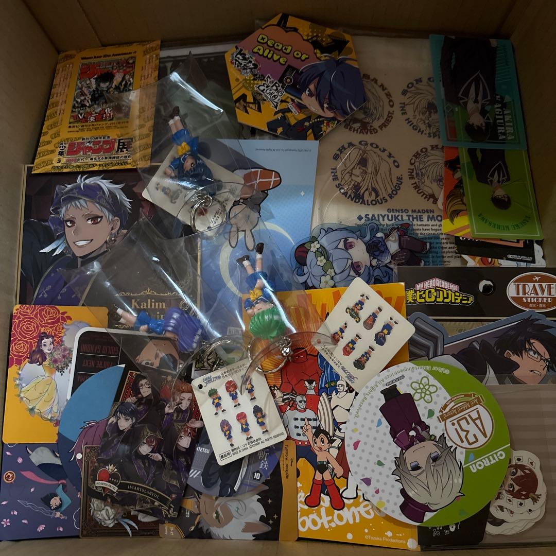 ノンジャンル アニメグッズ 紙類 大量 まとめ売り 約110点 - メルカリ