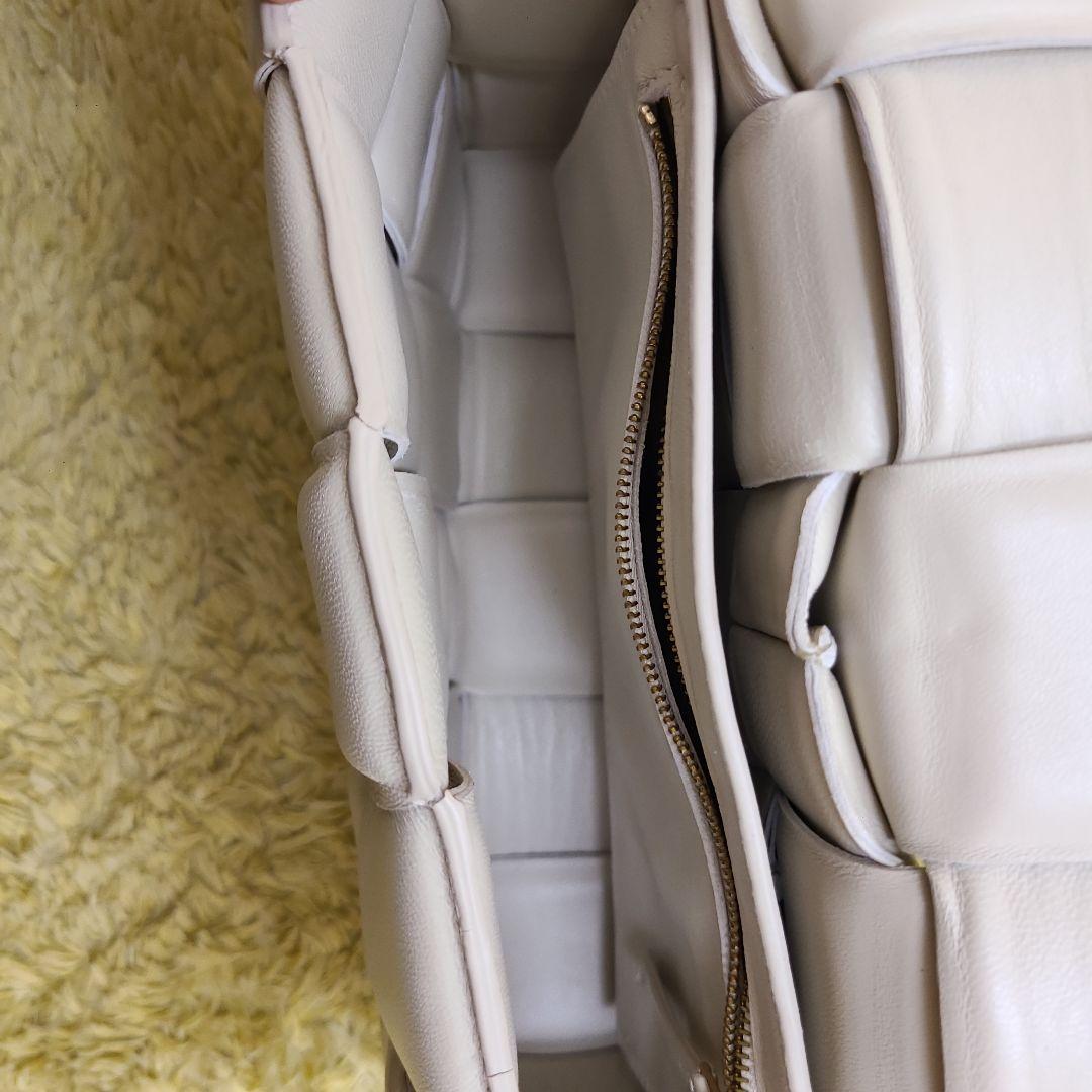 BOTTEGA VENETA パデットカセット　正規品※汚れ使用感あり