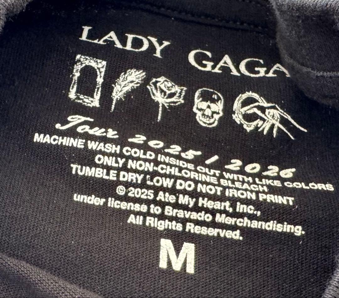 新品)レディーガガ VIPGOLD 最前列 Tシャツ M〜最安値〜 - メルカリ