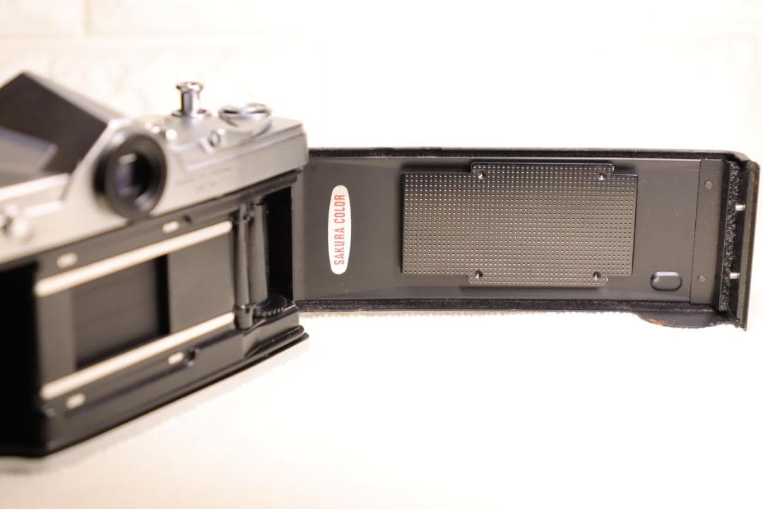 KONICA AUTOREX【父の防湿庫から発掘】SS良好・露出計不動・外観美品