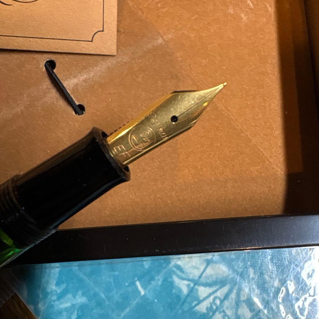 ペリカン万年筆　M200 ケース入りセット　新品 1989年以前のモデルです