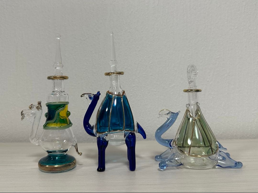 エジプト　香水瓶　ラクダ　3個セット キリムスタイル / エジプト香水瓶 手吹きガラスの工芸品/ラクダ3頭