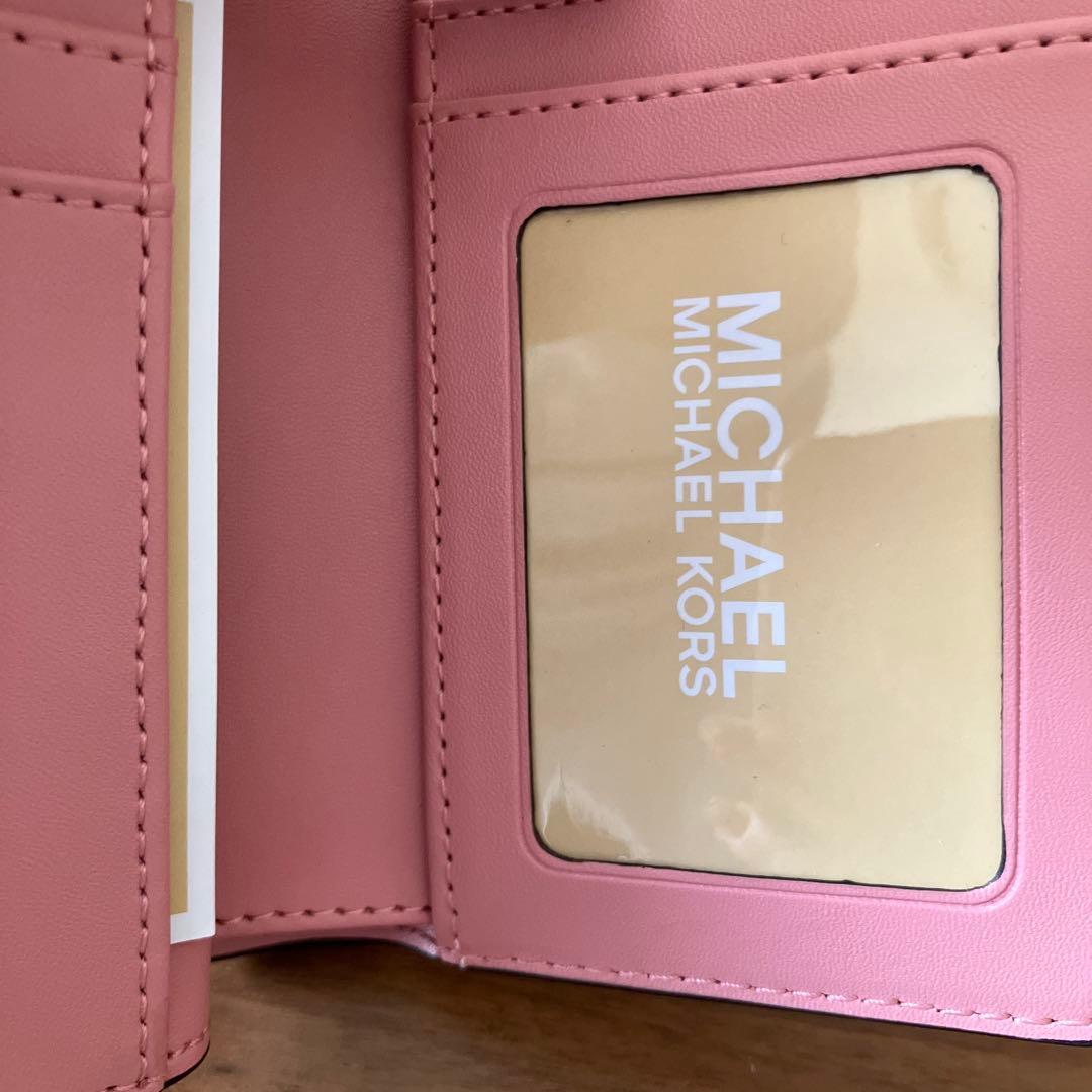 新品未使用　マイケルコース　二つ折り財布　ピンク