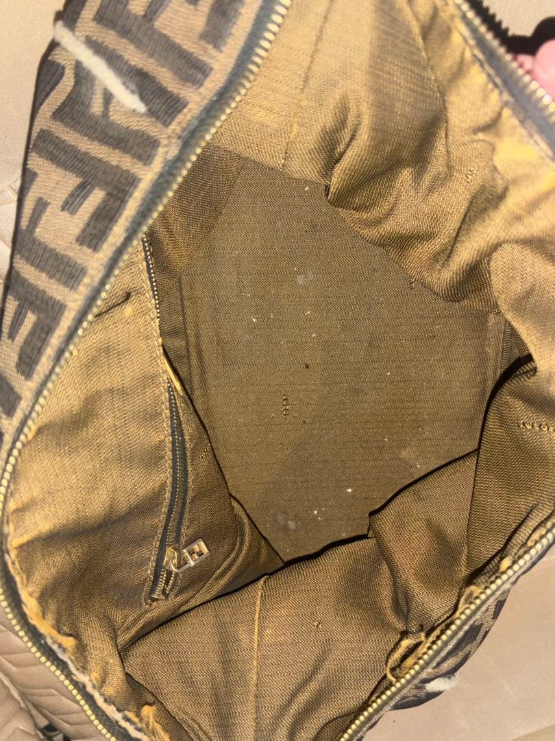 Fendi ダークブラウン ロゴ ハンドバッグ