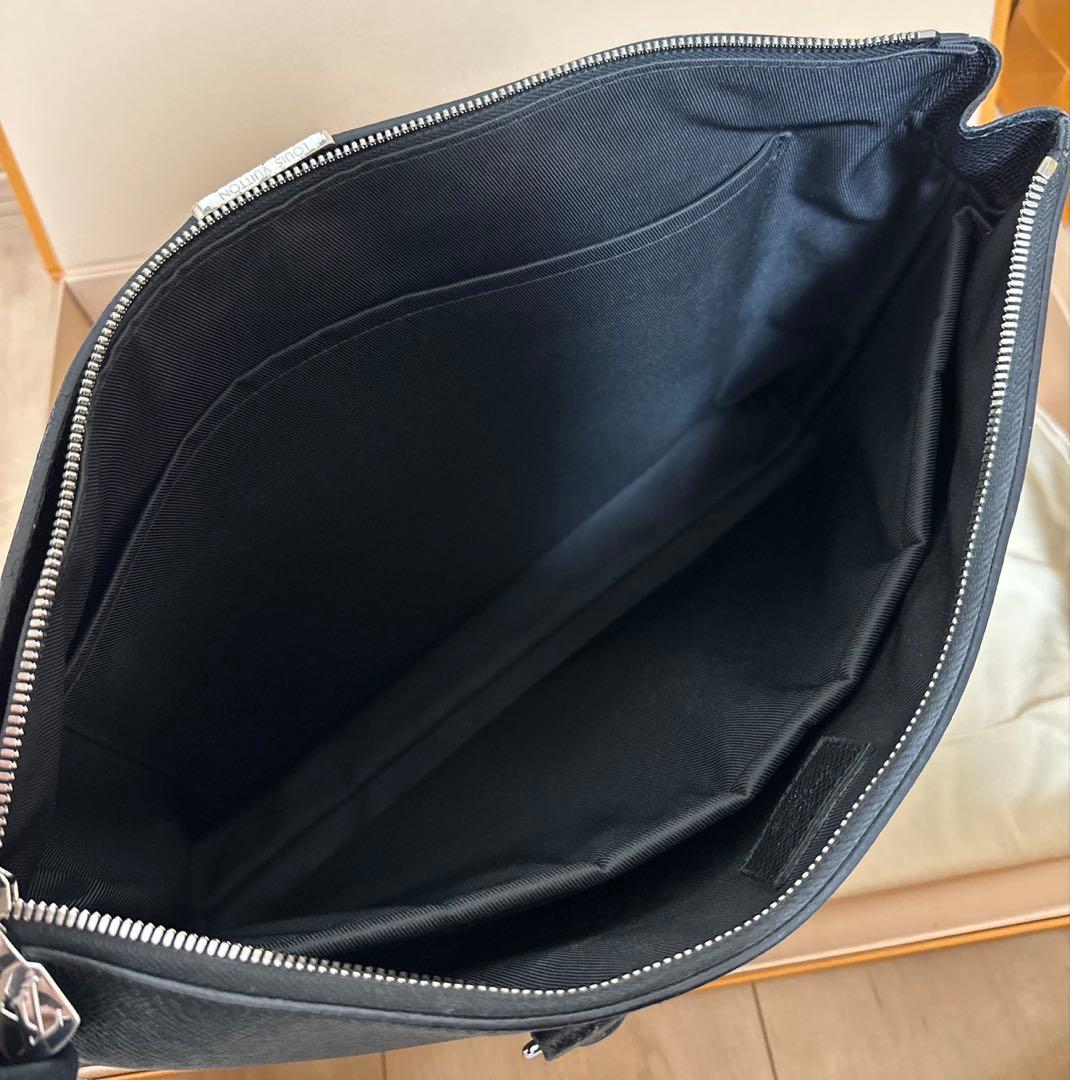 LOUIS VUITTON ルイヴィトン タイガ アントン ブリーフケース
