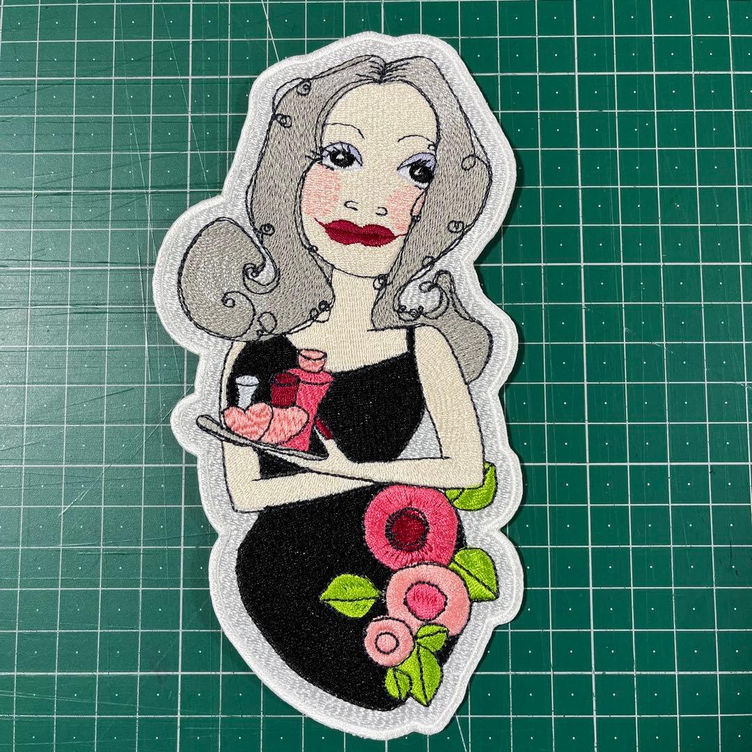 ロラライハリス刺繍データ　エンブクロス生地　刺繍＆アイロンワッペン刺繍