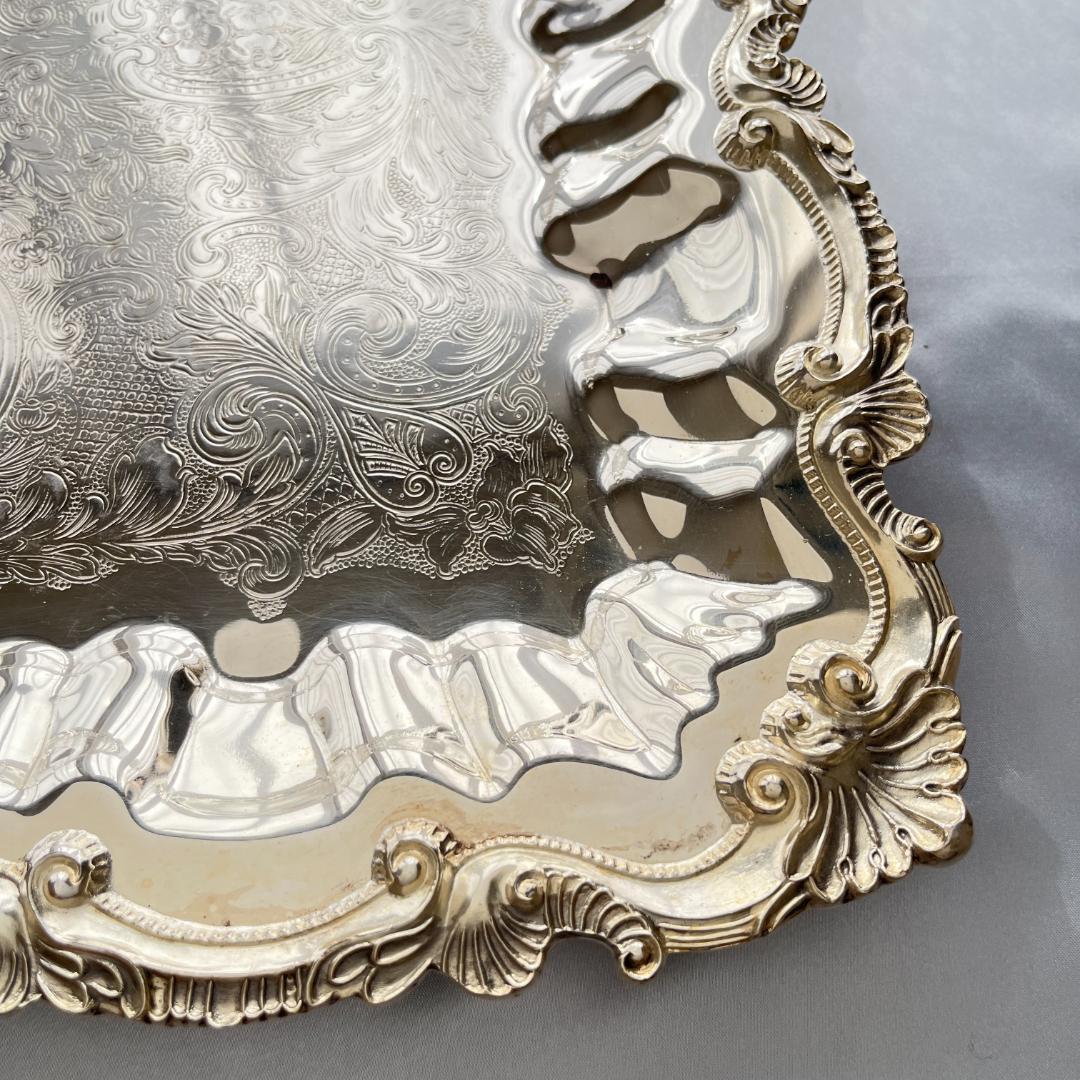 【Wallace】 チッペンデールのギャラリートレー スクエア 42cm