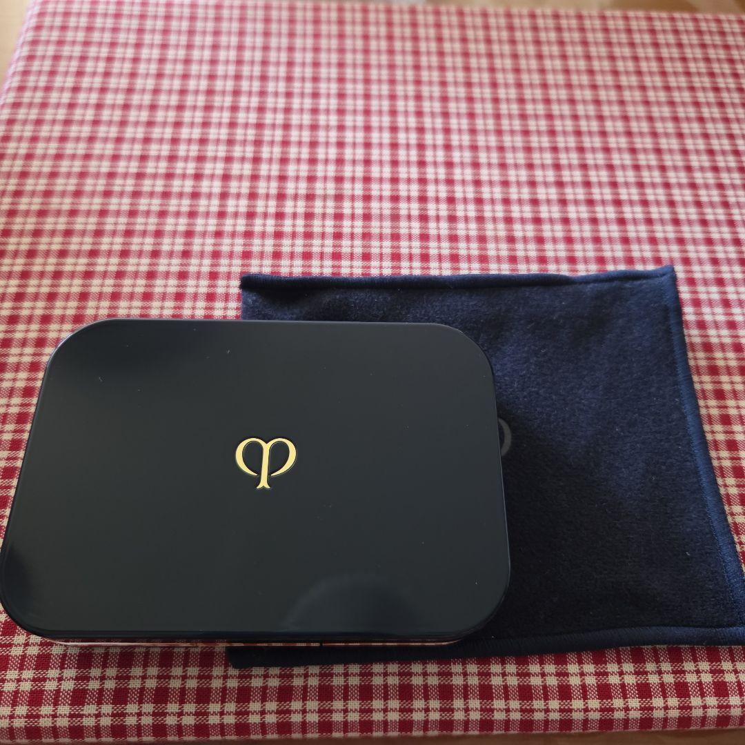 クレ・ド・ポー ボーテ タンプードルエクラⅡ