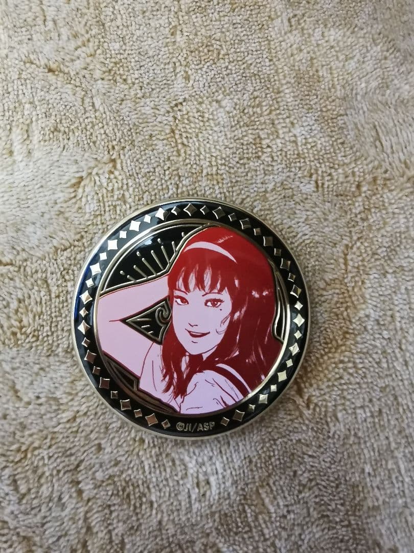 伊藤潤二 富江 メタリック 缶バッジ