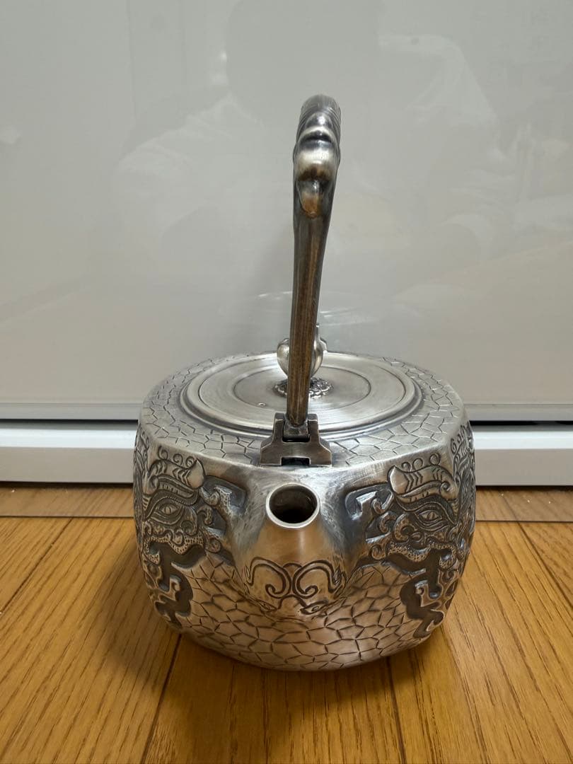 純銀製 四面饕餮文様彫刻 銀瓶 湯沸 煎茶道具 古美術 約622g - メルカリ