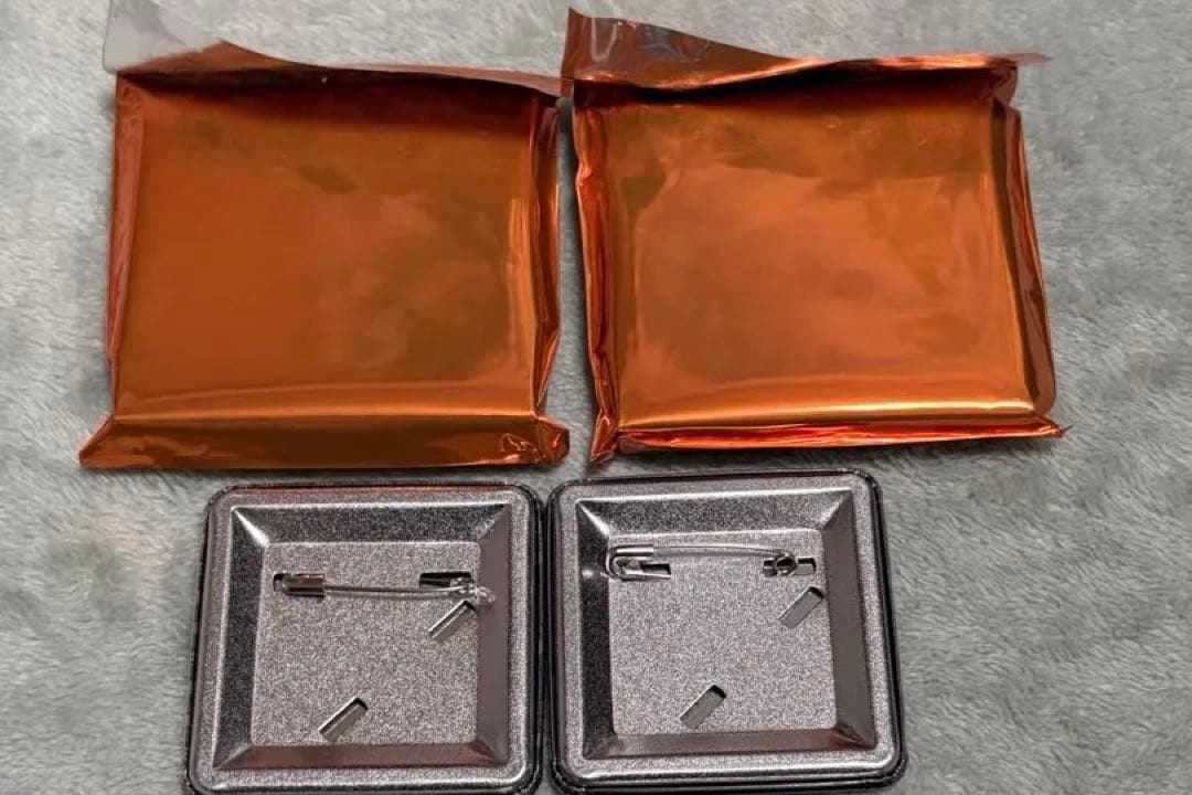 鬼滅の刃 繋がるスクエア缶バッジ 義勇の羽織③