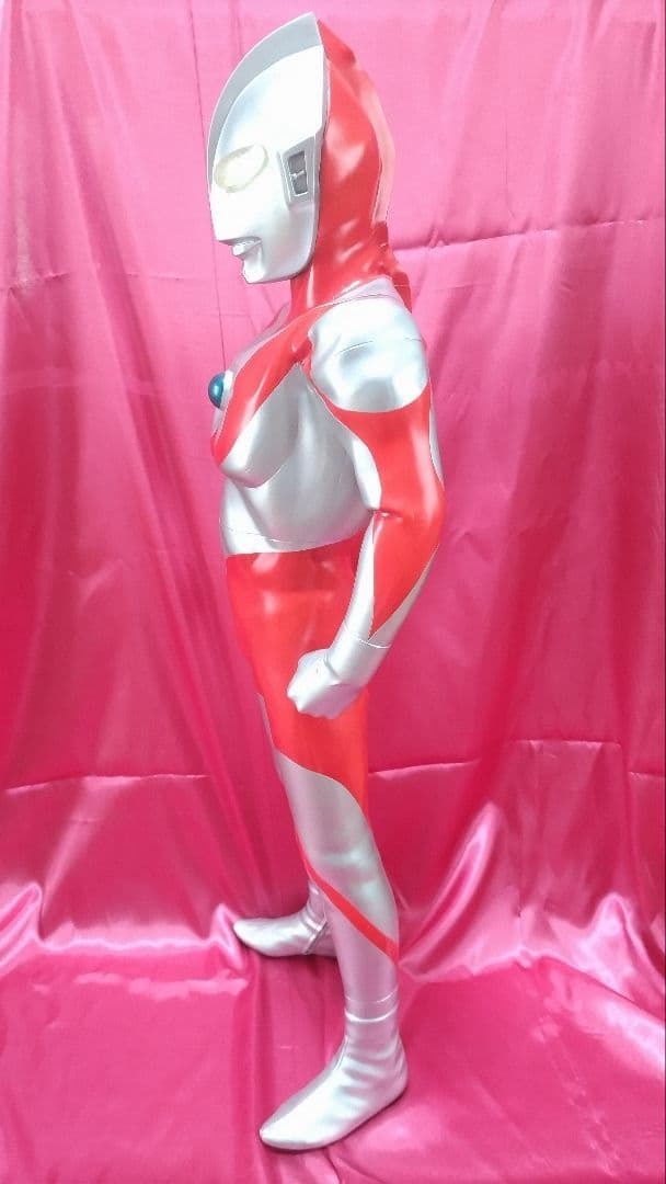 海洋堂 ウルトラマン 約85センチ ハイパーソフビ フィギュア 完成品｜