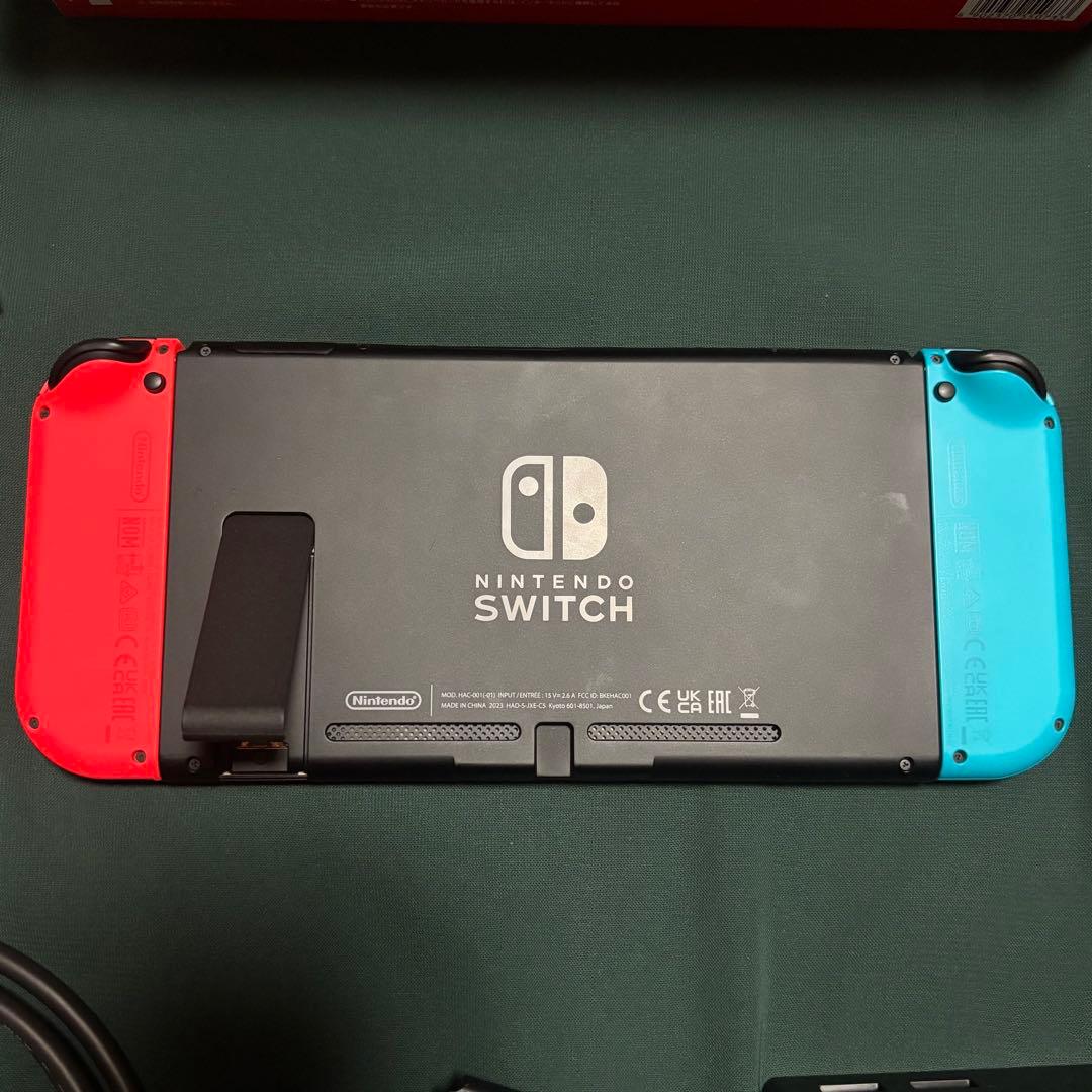 Nintendo Switch 本体 赤/青/緑ジョイコン