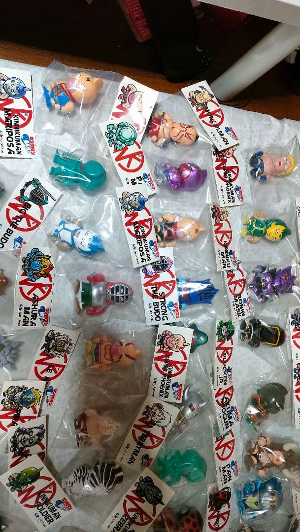 ロ*ン様 スパイスシードキン肉マンマッスルショット49体まとめ売り　マグネット4