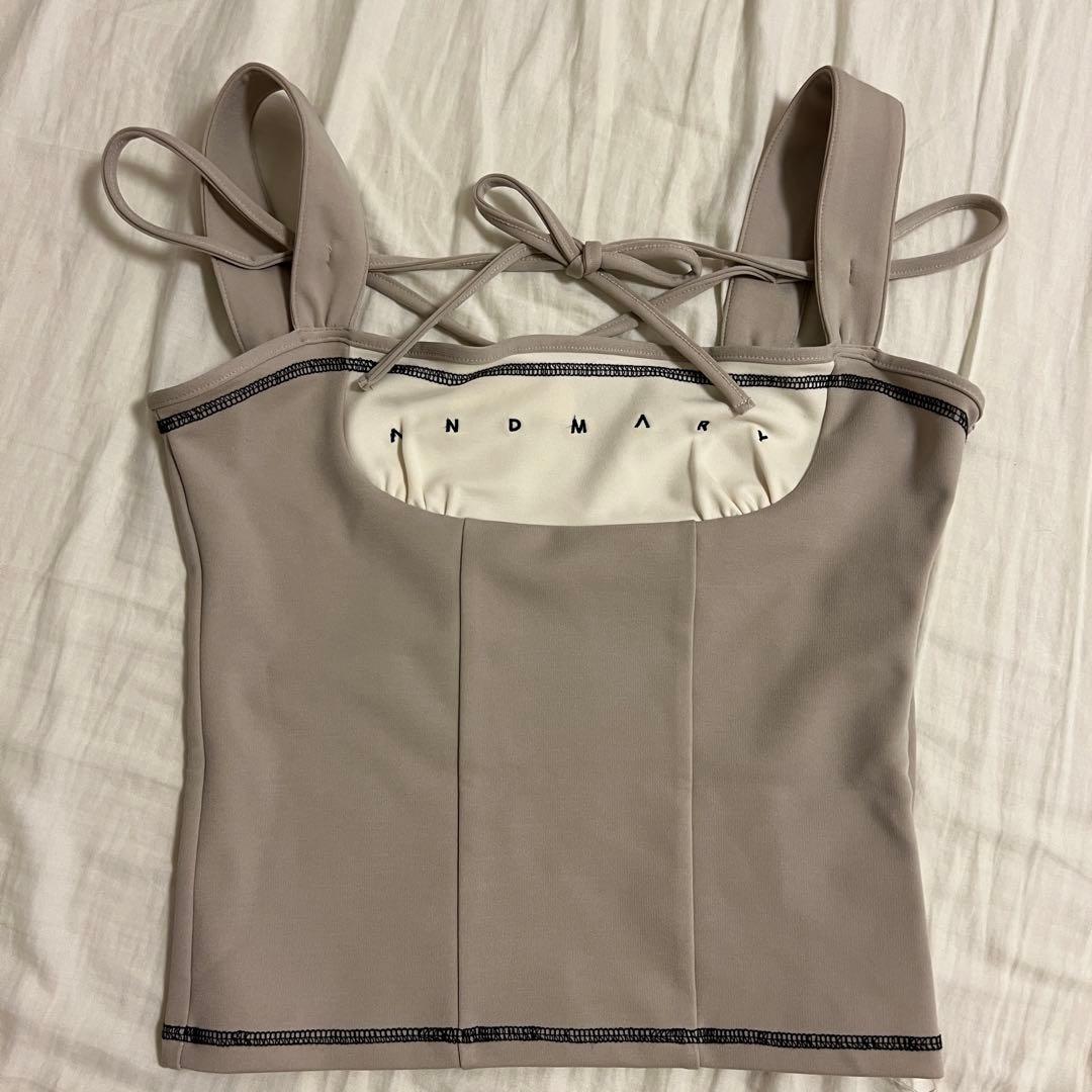 andmary Luca stitch tops ベージュ