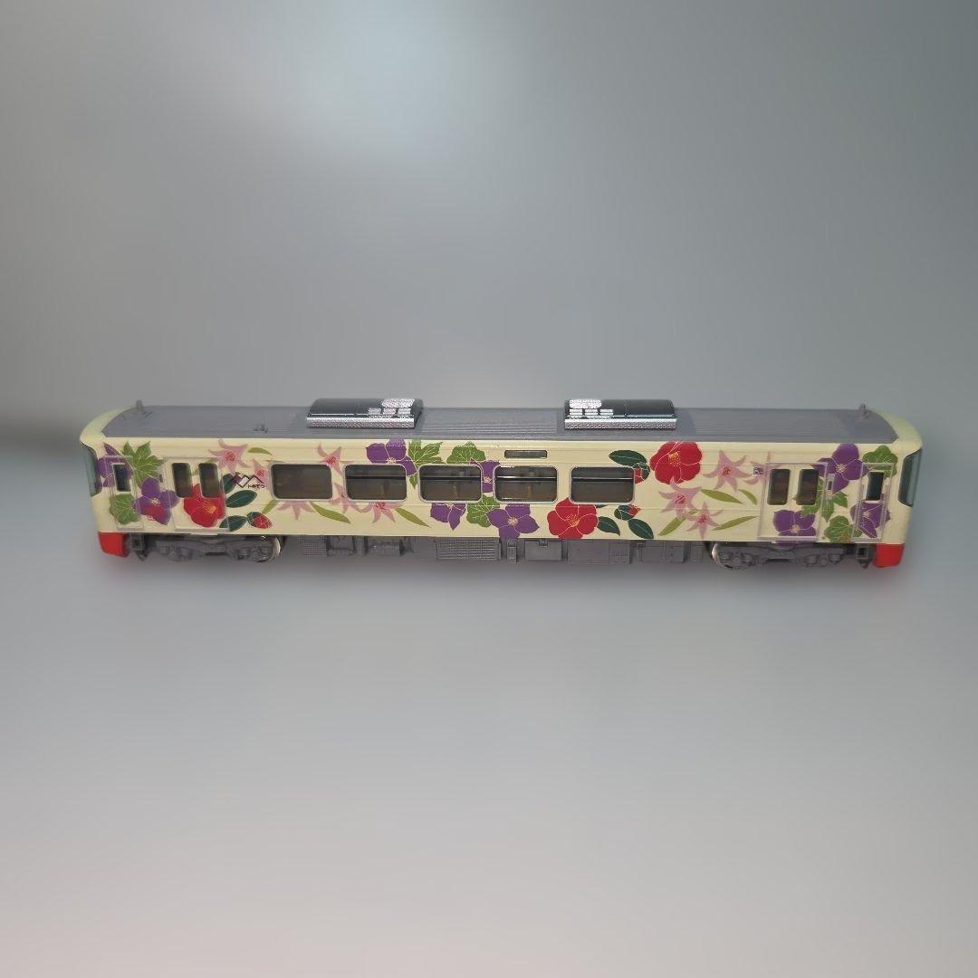 ホビーセンターカトー えちごトキめき鉄道「3市の花号」（ET122-8）