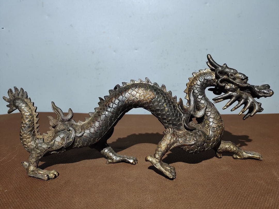 時代物　純銅製泥金龍　アンティーク　置物　古美術 値下げました。神龍 銅製 真鍮製 置物 古美術 アンティーク 時代物