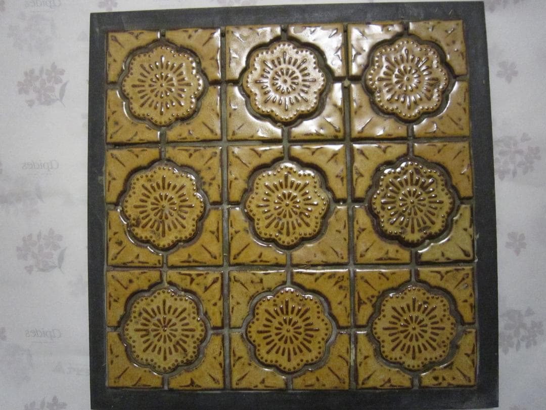 ｋumina　昭和４０年代レトロ杯盤モザイクタイル　７シート