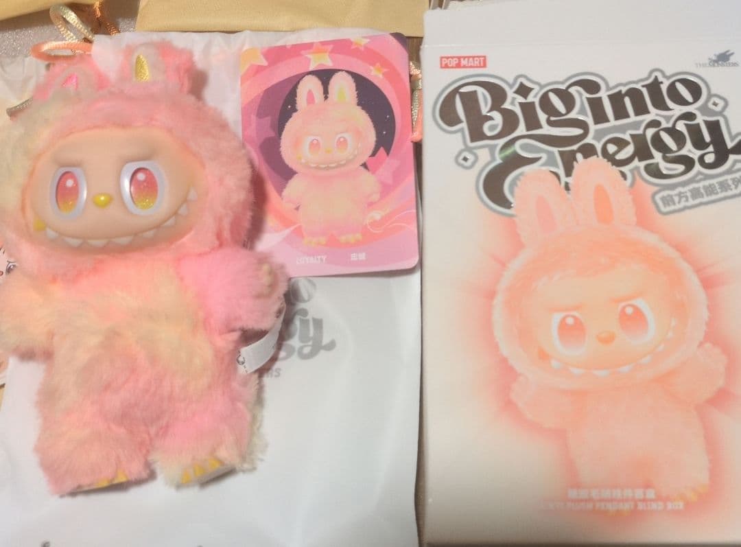 ラブブ PIN FOR LOVE Big into Energy ポップマート