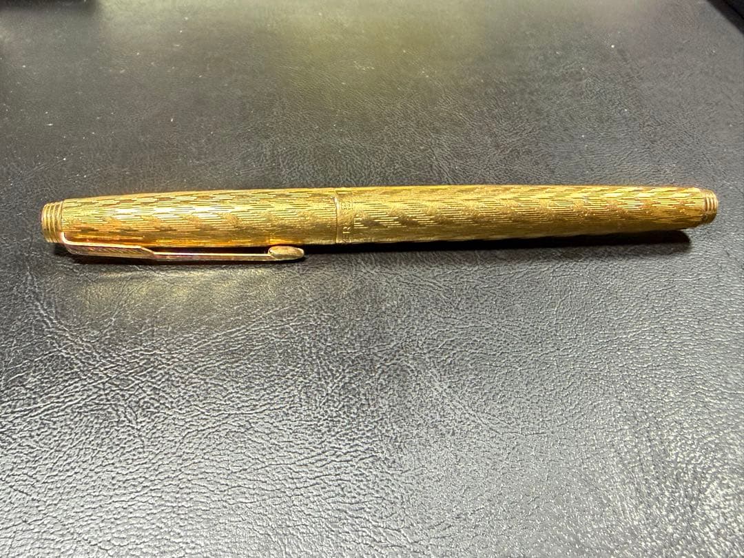 Parker ゴールド 万年筆 キャップ式14K - メルカリ
