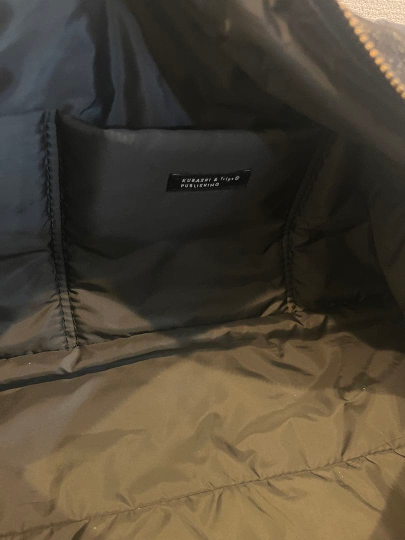 美品　 北欧、暮らしの道具店 一田憲子さんとつくったラウンドレザーバッグ 本革