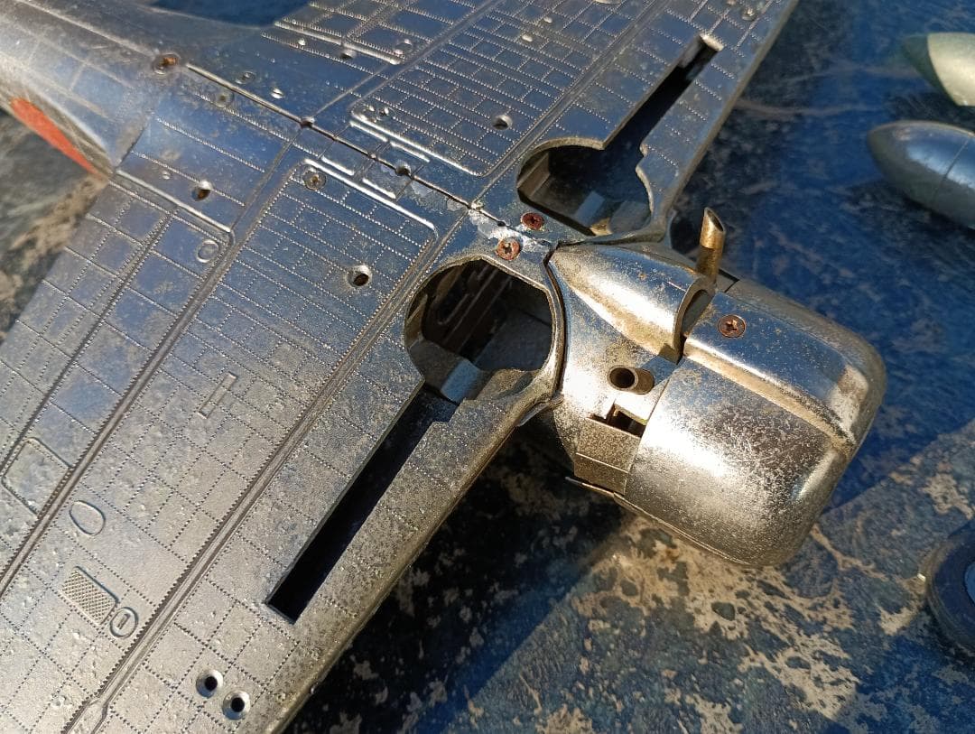 1604）ずっしり重いダイカスト製 ゼロ戦？ 2機まとめて 難あり