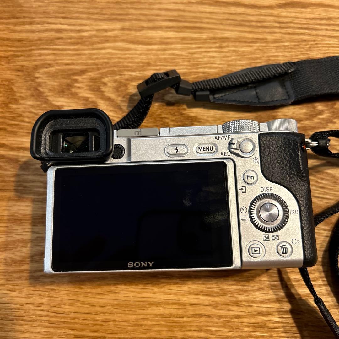 Sony α6400 ミラーレス一眼カメラ