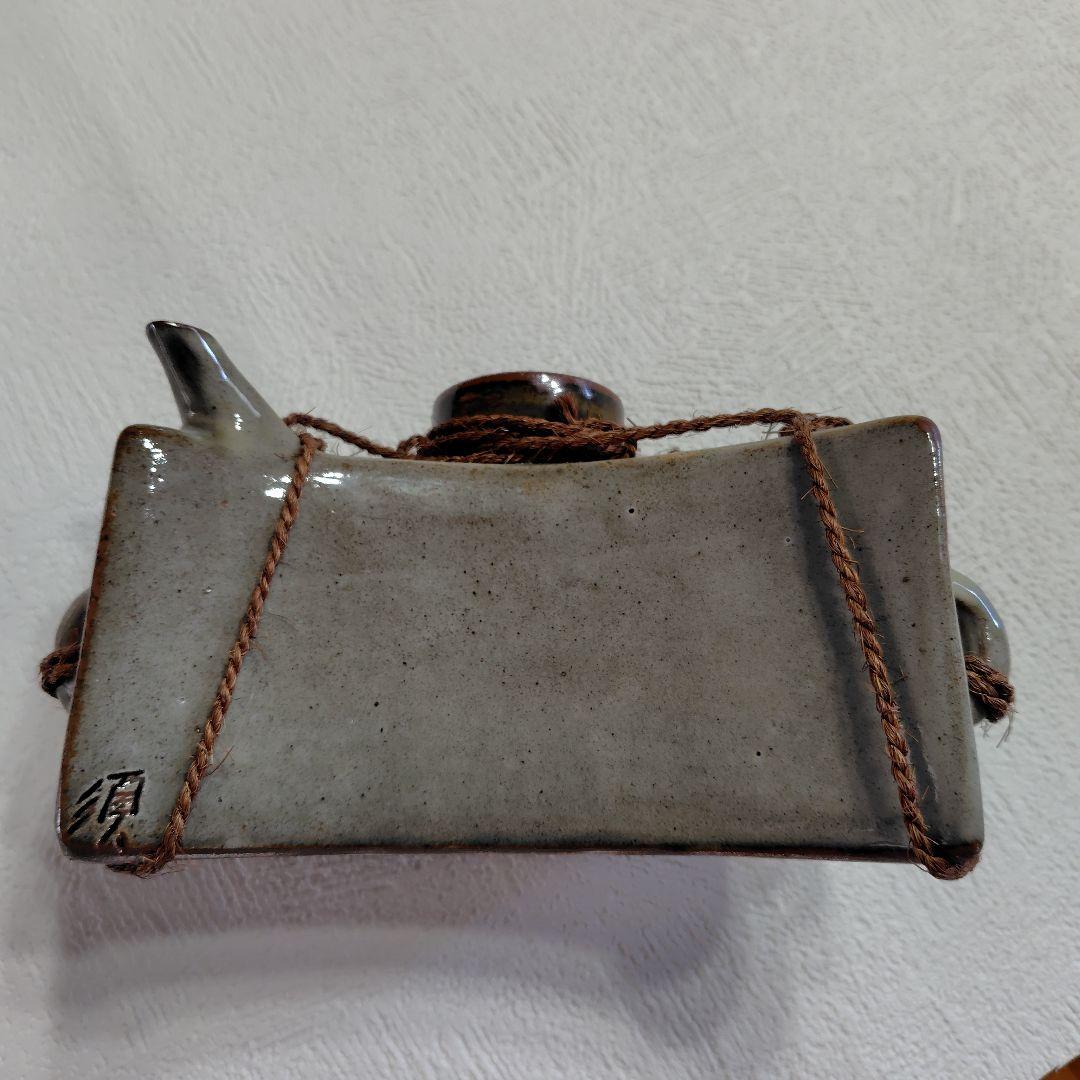 沖縄 代表的魚模様の陶器 美術品・アンティーク・コレクション