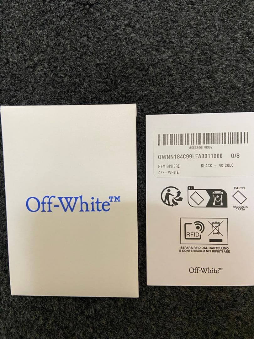 off-white hemisphereバッグ オフホワイト　ショルダーバッグ
