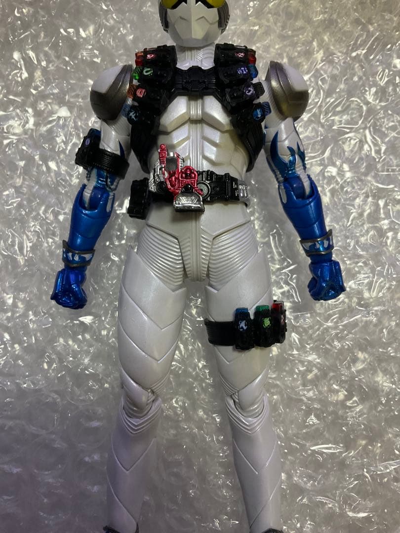 【ジャンク扱い】S.H.Figuarts 真骨彫製法 仮面ライダーエターナル