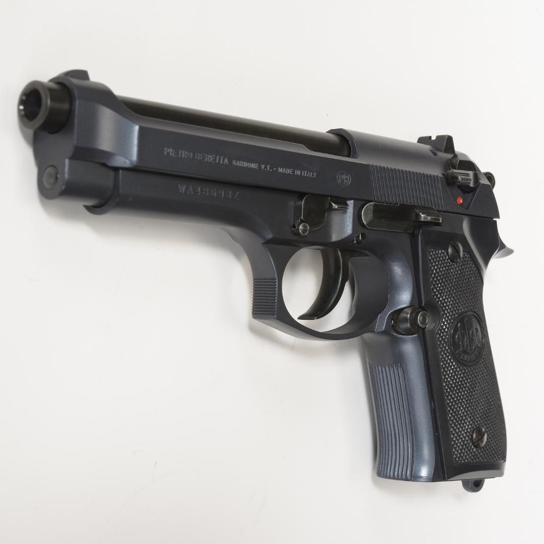 WAベレッタ９２F(メーカーのブルーイング)HWガスブローバック