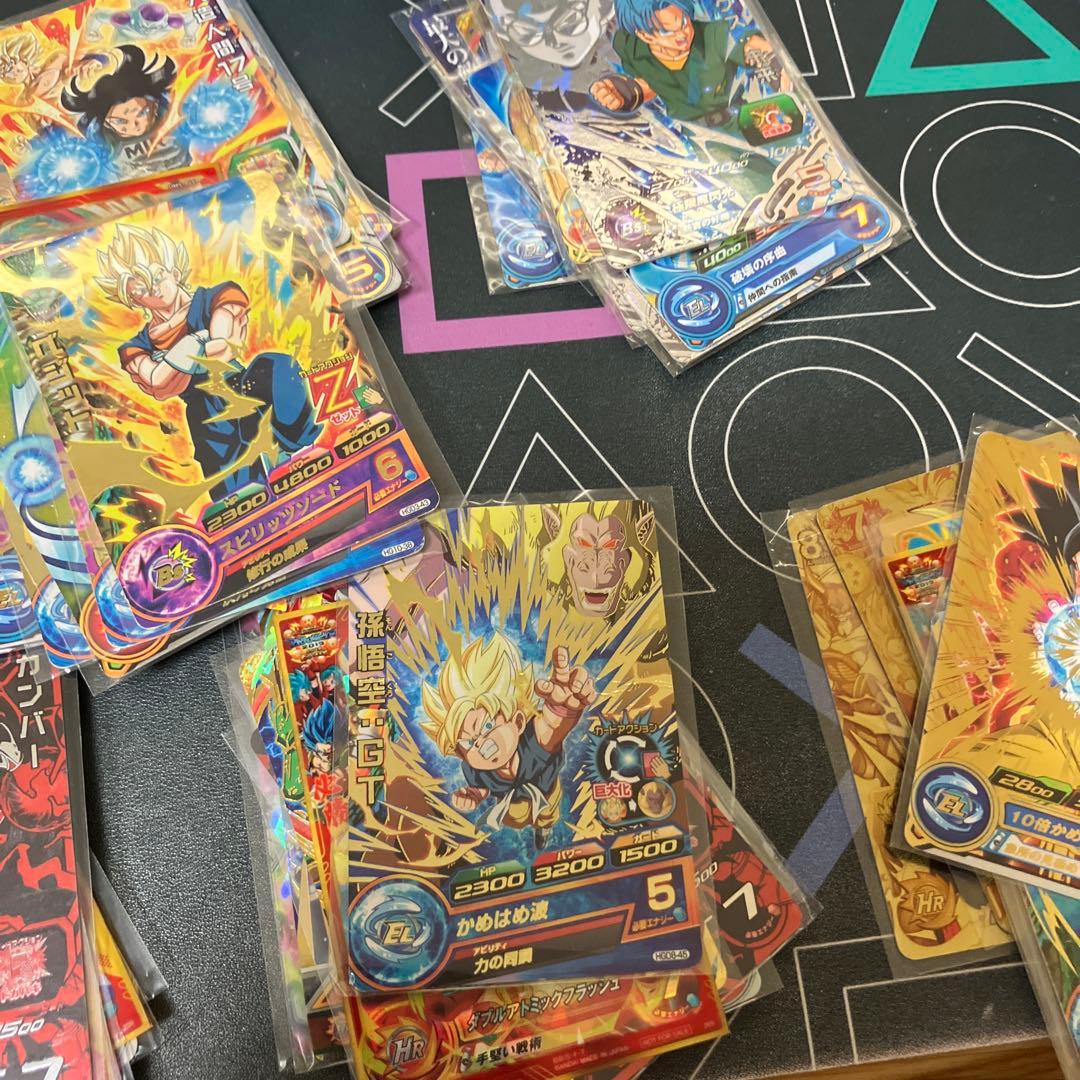⭐️ドラゴンボールカード⭐️78枚⭐️ケース付き。