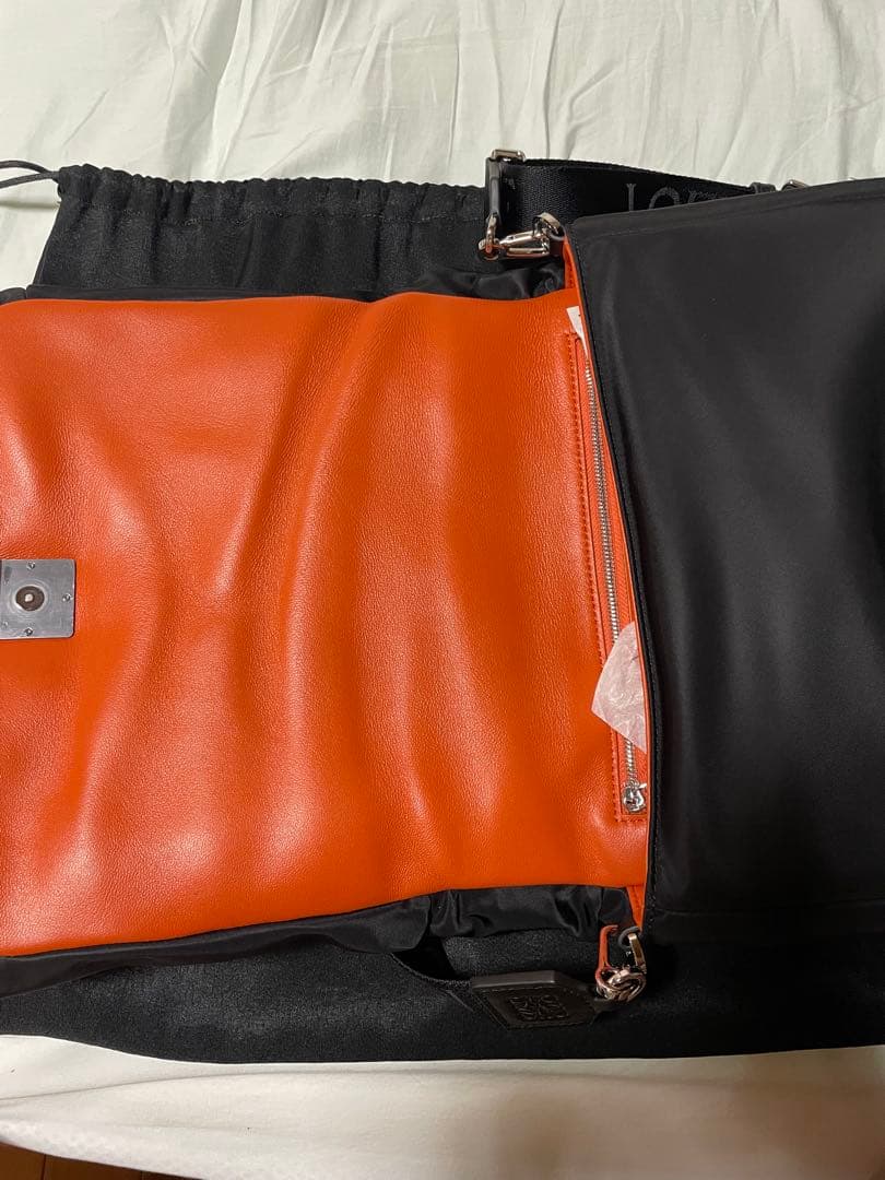 LOEWE ロエベ　Goya Puffer Messenger ショルダーバッグ