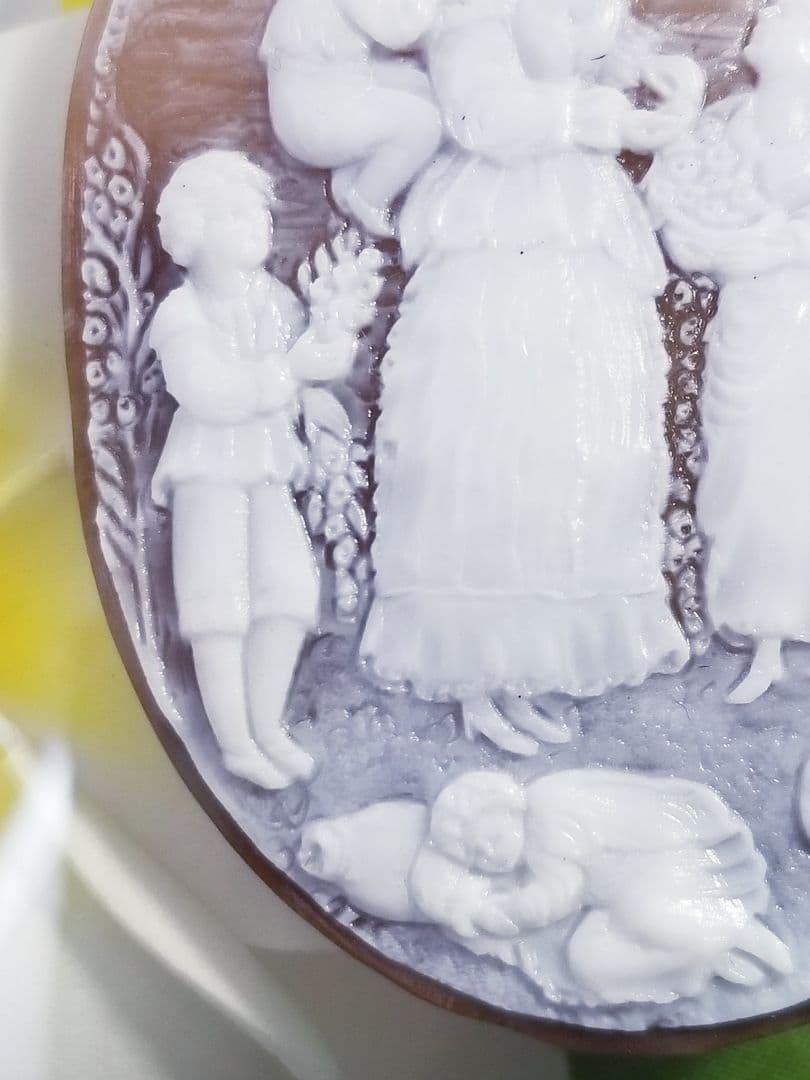 KS-669 【パスクァーレ・オッタビアーノ作】天然シェルカメオルース