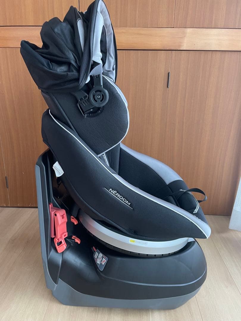 combi ネルーム エッグショック NC570 チャイルドシート シートベルト